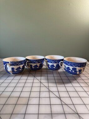 Vintage Blue Willow Style Teacups Set of 4 Made in Japan Blue White Transferware